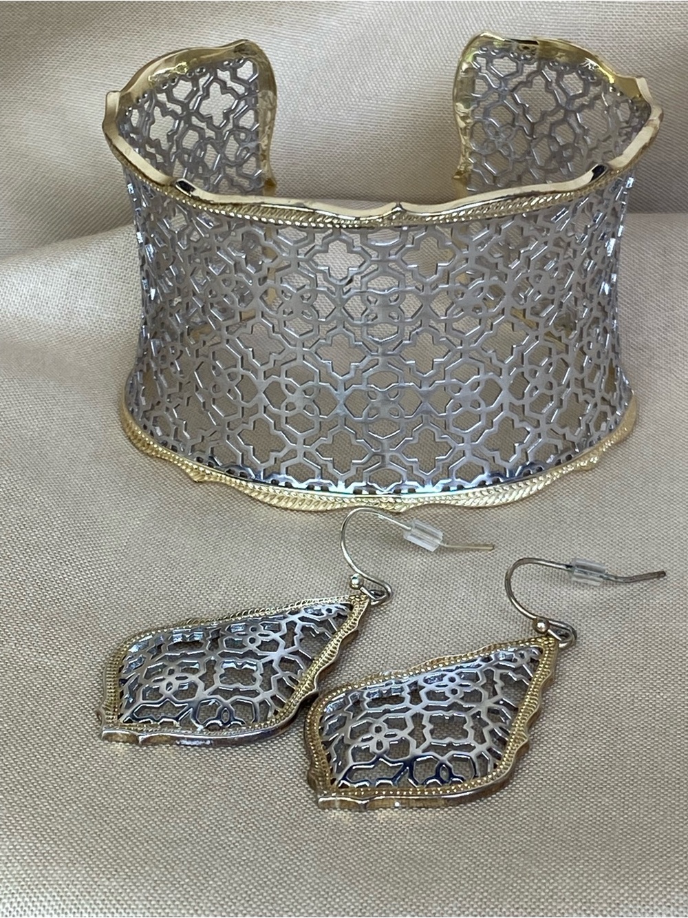 Kendra Scott Candice Filigree Cuff & matching Earrings